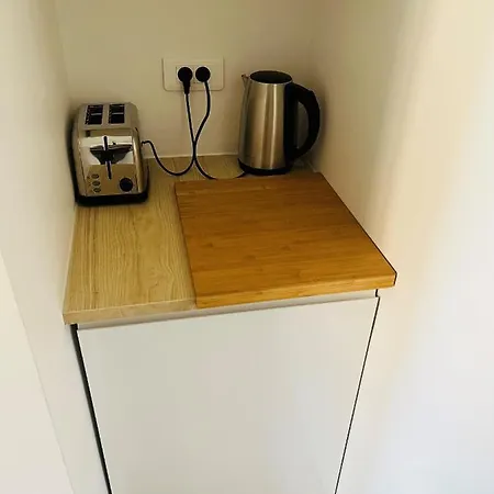 Proximite Gares De Apartment